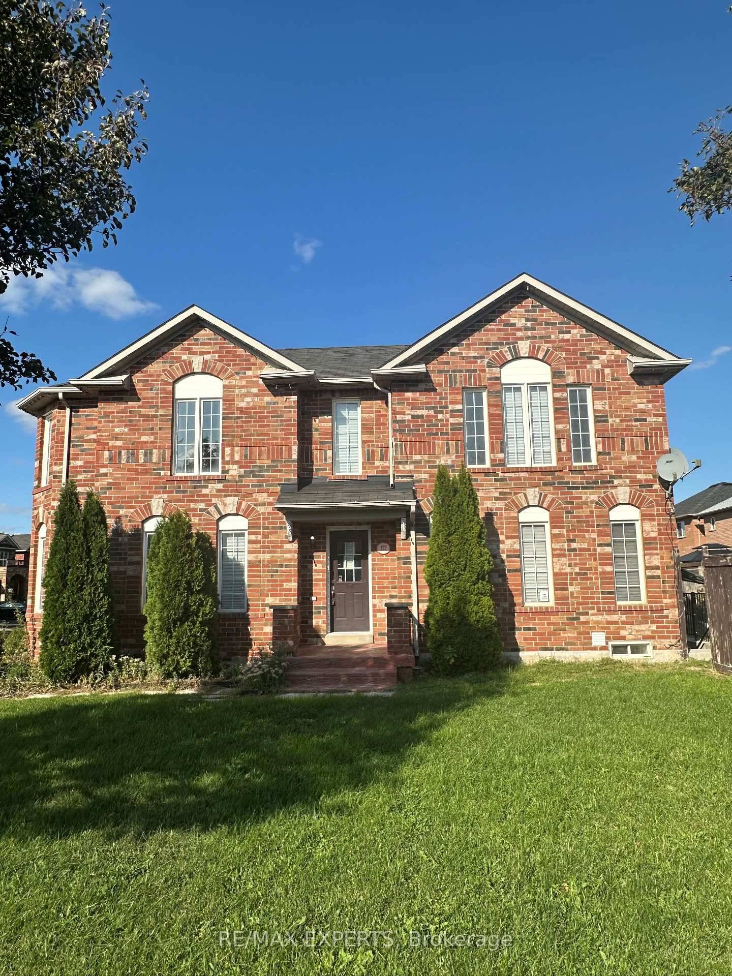 Location ! Location ! Welcome to Fletcher's Meadow one of the most sought after neighbourhoods !