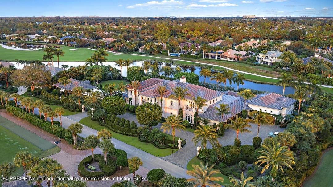 Introducing a magnificent Palm Beach Gardens Estate.