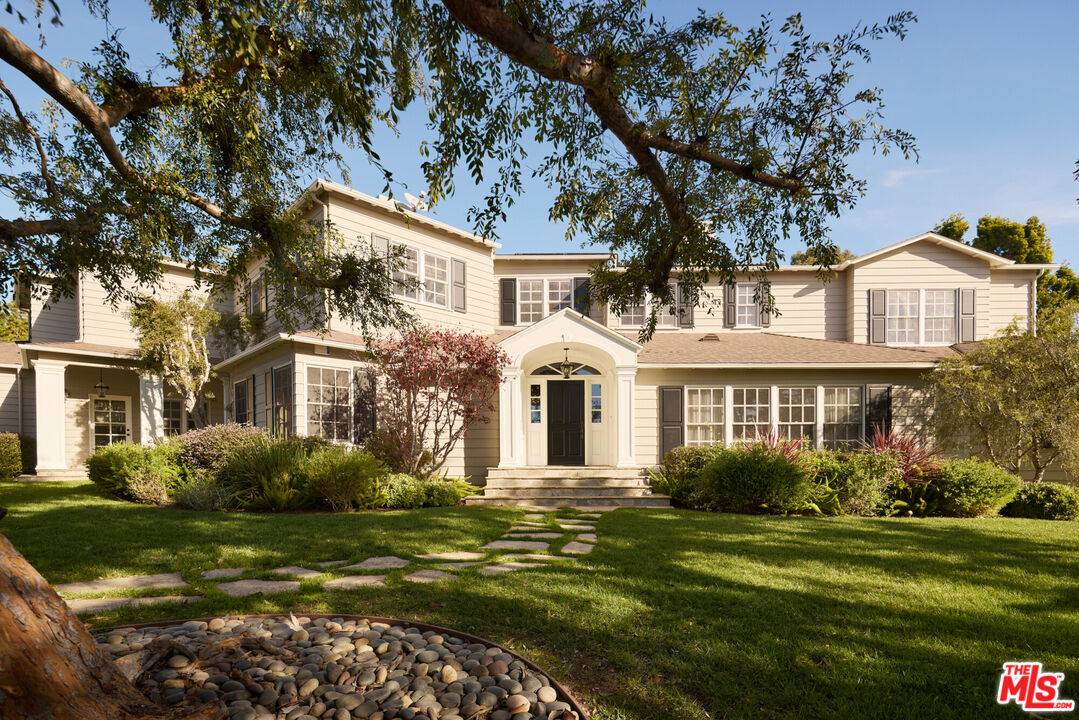 360  S Anita Ave 5BR Brentwood La