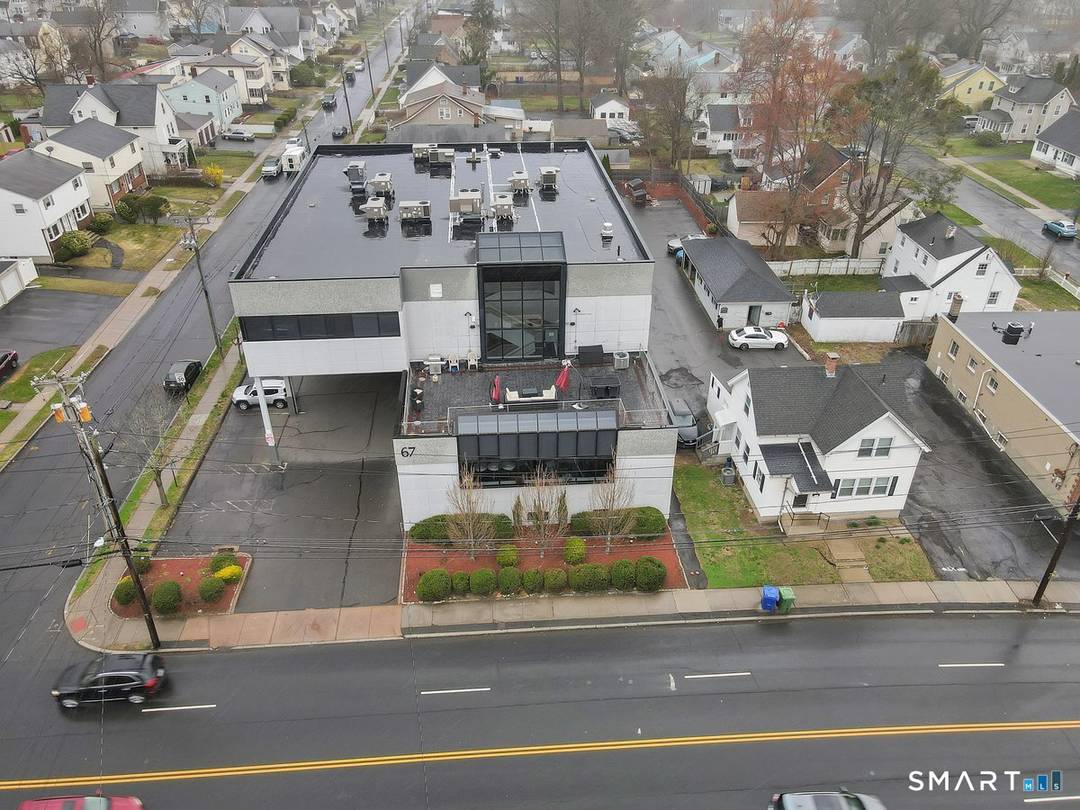 Positioned on the Hartford West Hartford line, 67 Prospect Avenue offers a rare opportunity to acquire a 20, 000 square foot Class B office asset in one of Central Connecticut's ...