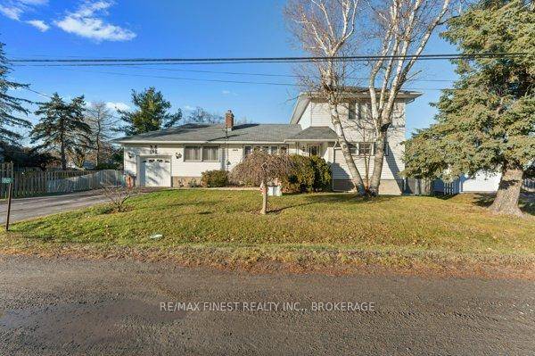 Welcome to 1869 Sydenham Road in Kingston, Ontario !