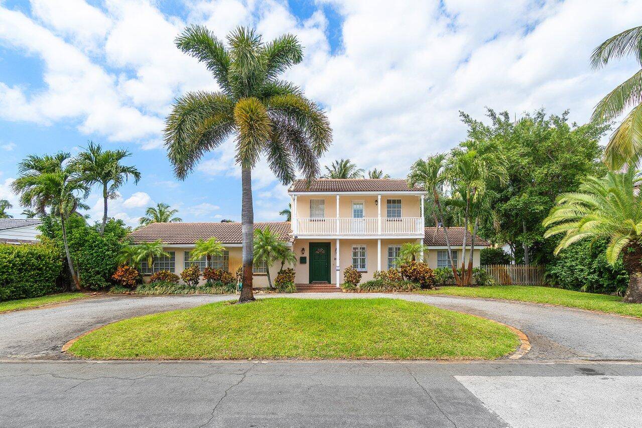 Wonderful 2 story, 3 bedroom 2.