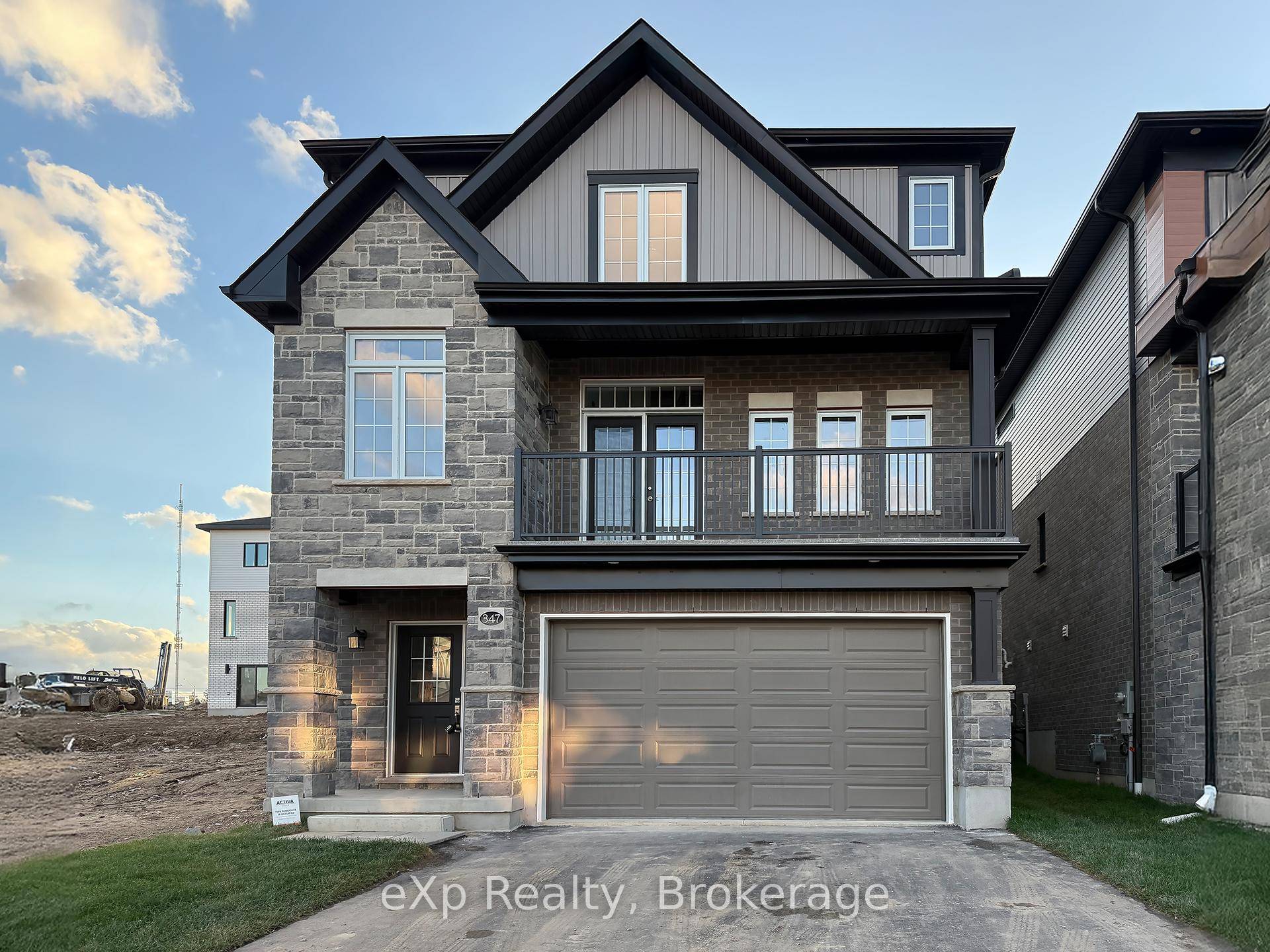 Be the first to live in this newly built, never lived in unit in Waterloo's desirable Vista Hills neighbourhood.