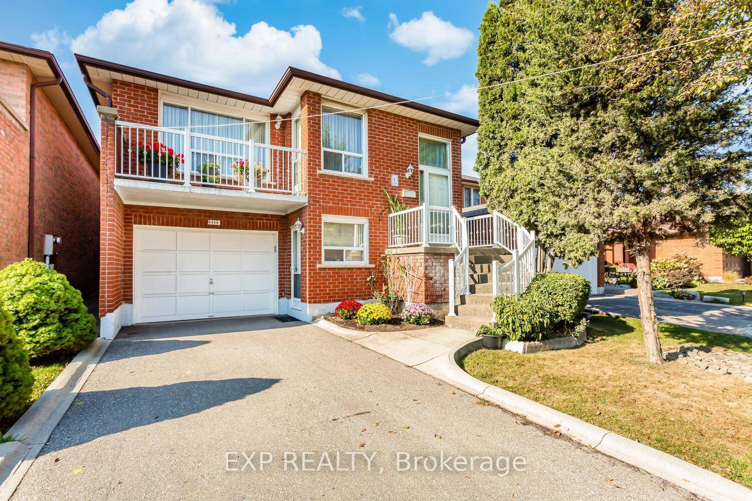 Beautifully Renovated Unit Offering 2 Bedrooms With Plenty Of Closet Space, A Luxury Bathroom amp ; A Modern Kitchen.