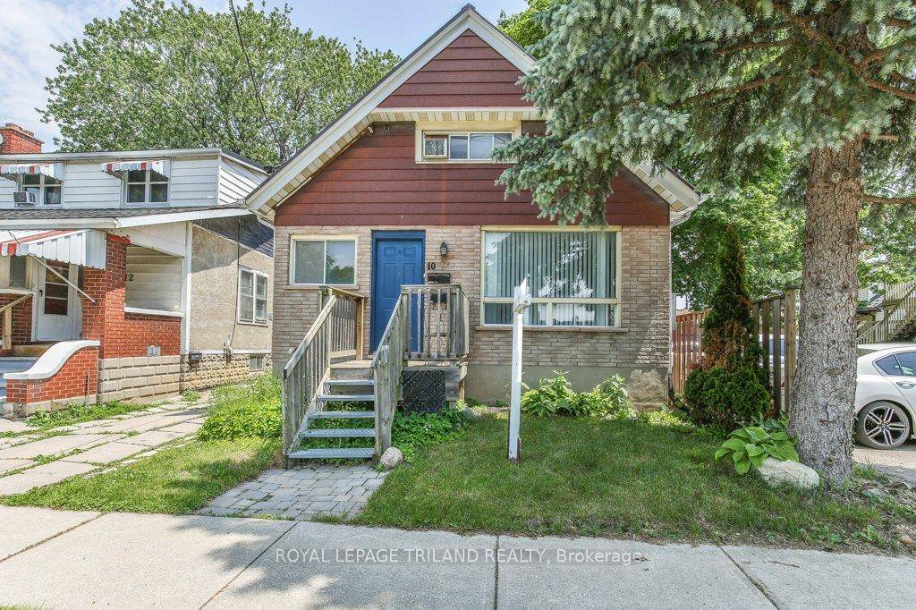 Fantastic Licensed Duplex in Bellwood Park Prime Location Near Fanshawe College.