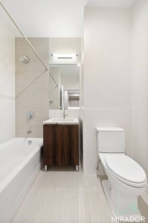 15 Park Row is a historic Beaux Arts gem that stands as a testament to New York City's architectural evolution.