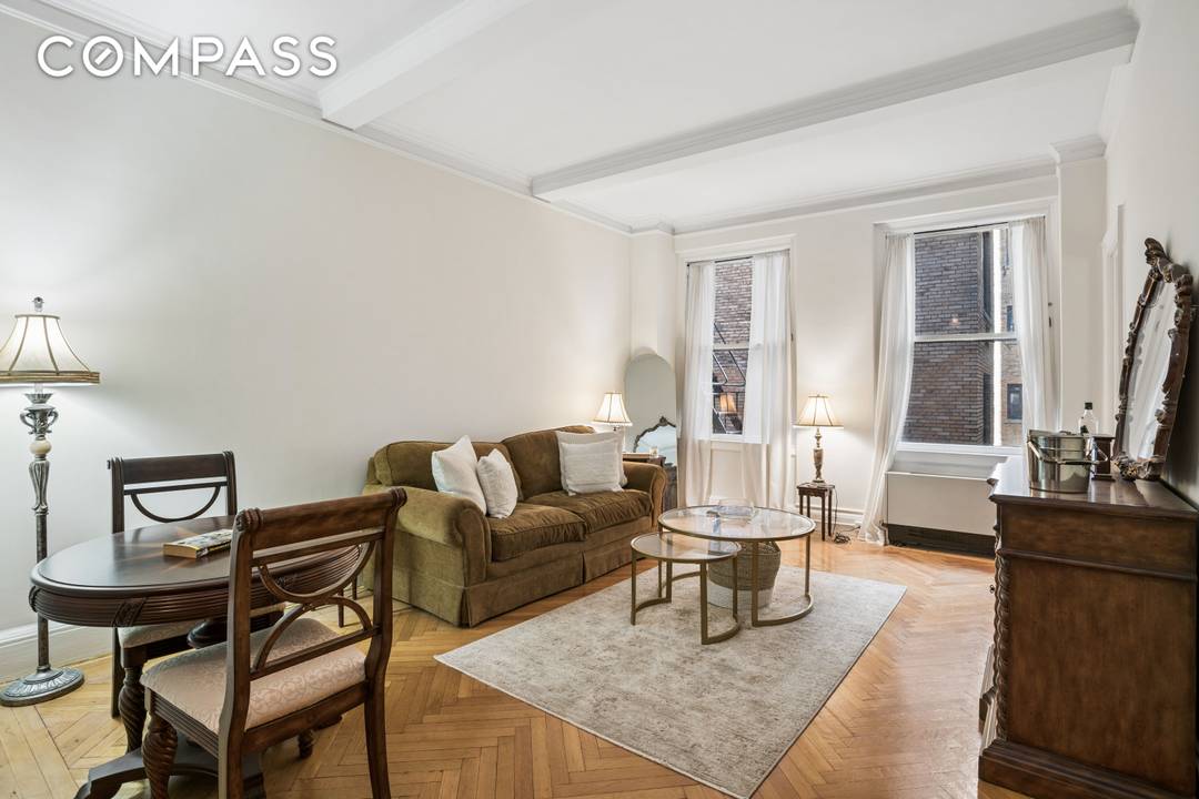 A special home on one of Manhattan's most coveted addresses.
