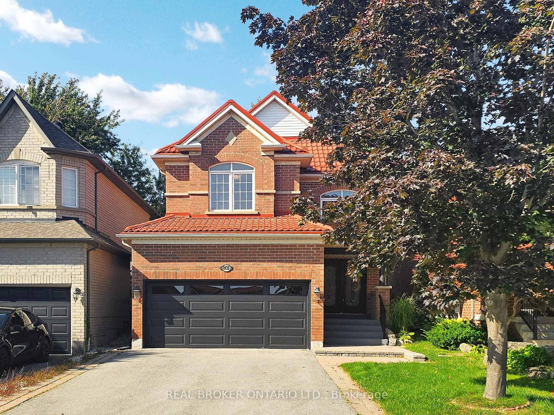 Beautifully updated modern home in the highly sought after Summerhill Estates community of Newmarket.