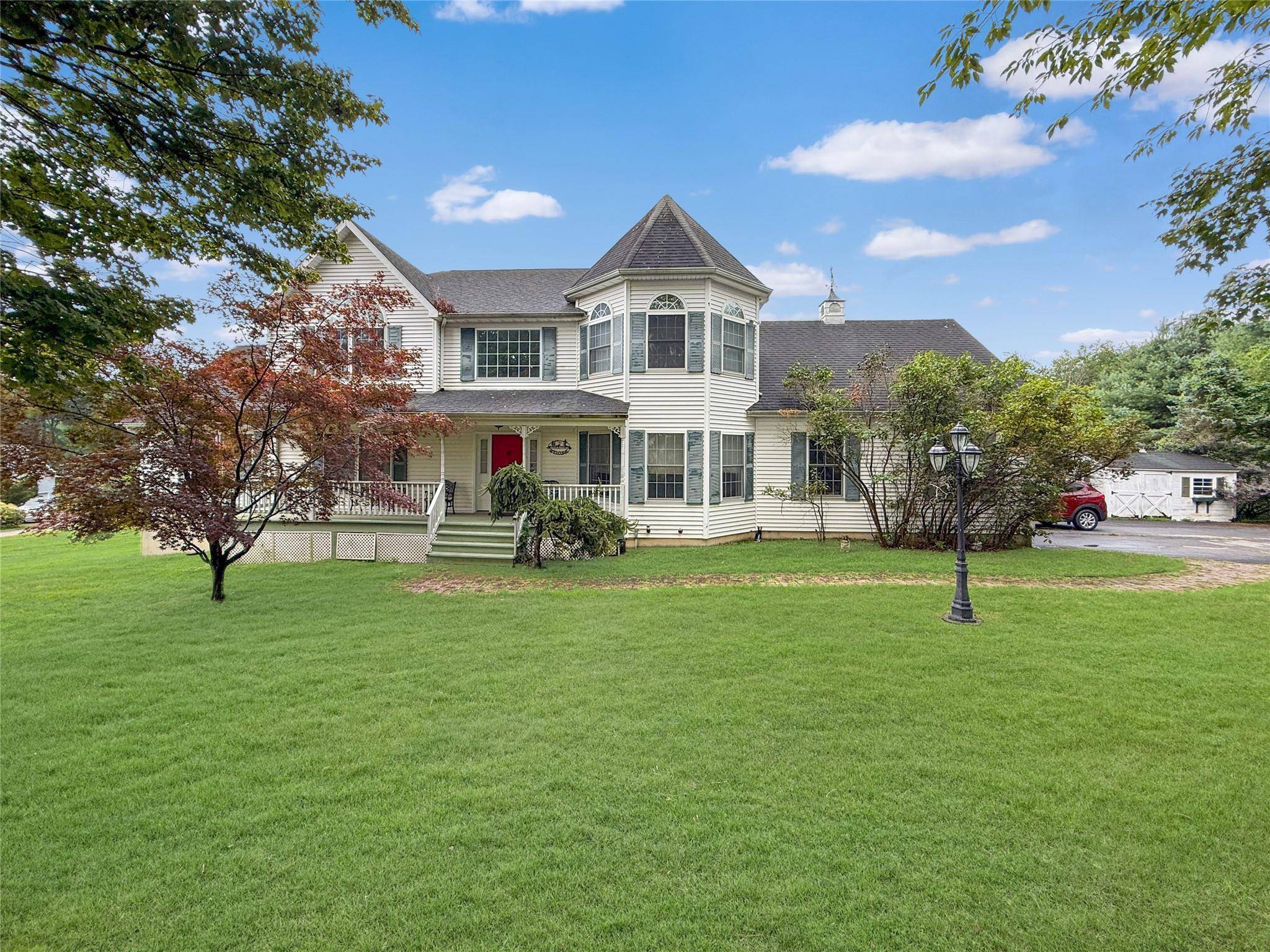 Let your dreams begin with large colonial home located on a Cul de Sac in the Pine Bush School District.