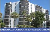 COZY AND NICELLY DONE 3 BEDS TOWNHOUSE CONDO 2 STORY CONDO IN GREAT CONDITION.