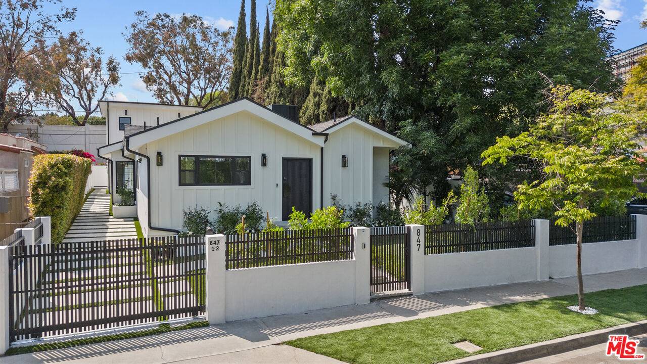 847 Huntley Dr 3BR Sunset Strip La
