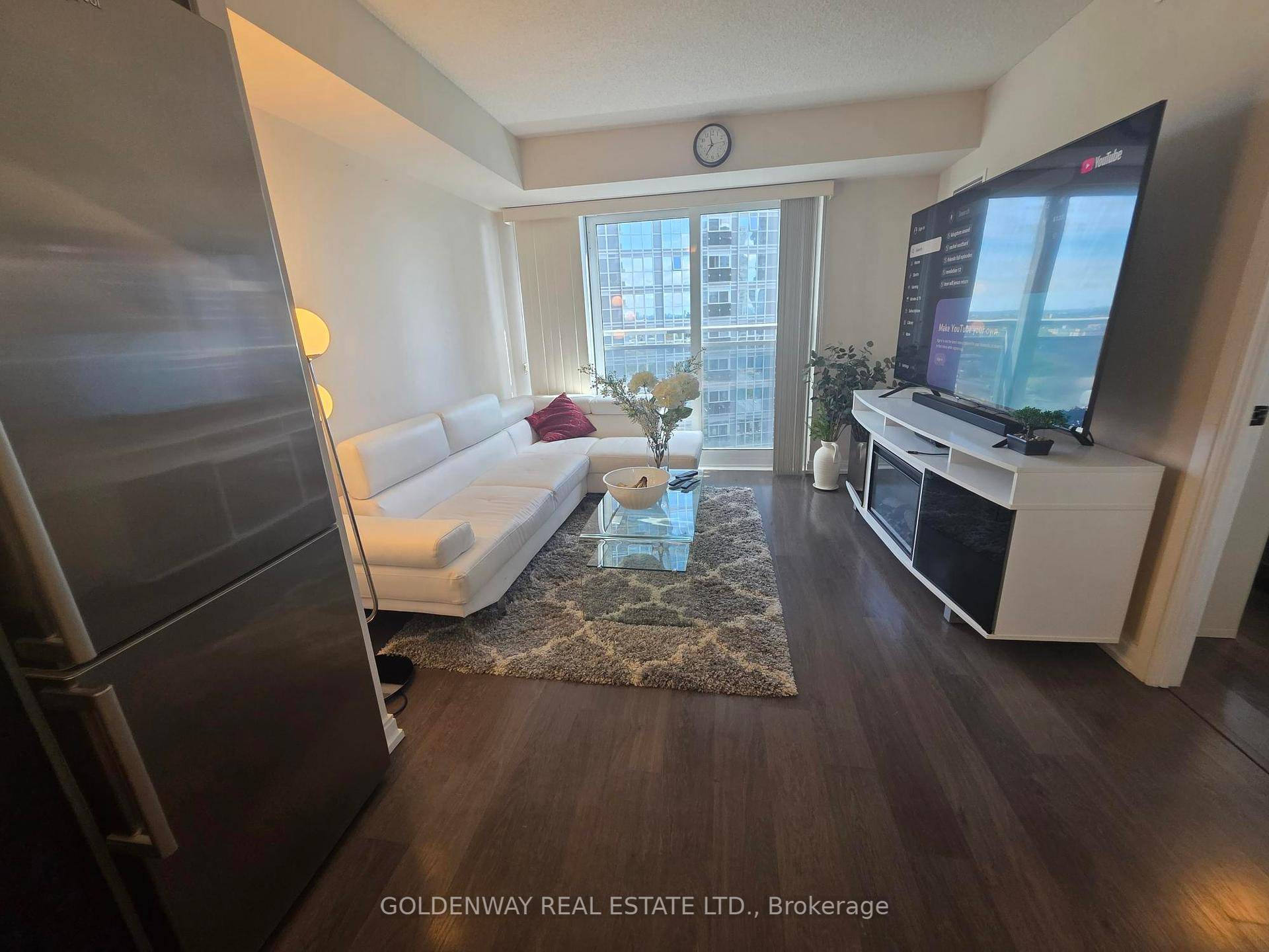 Fully Furnished Immaculate 1 1 Bedroom Condo Unit.