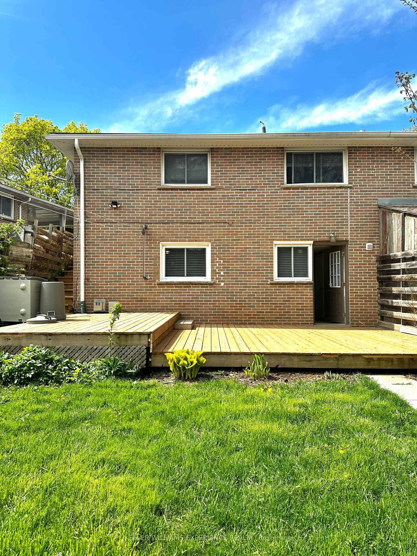 ALL INCLUSIVE RENT Easy budgeting with fixed housing costs.