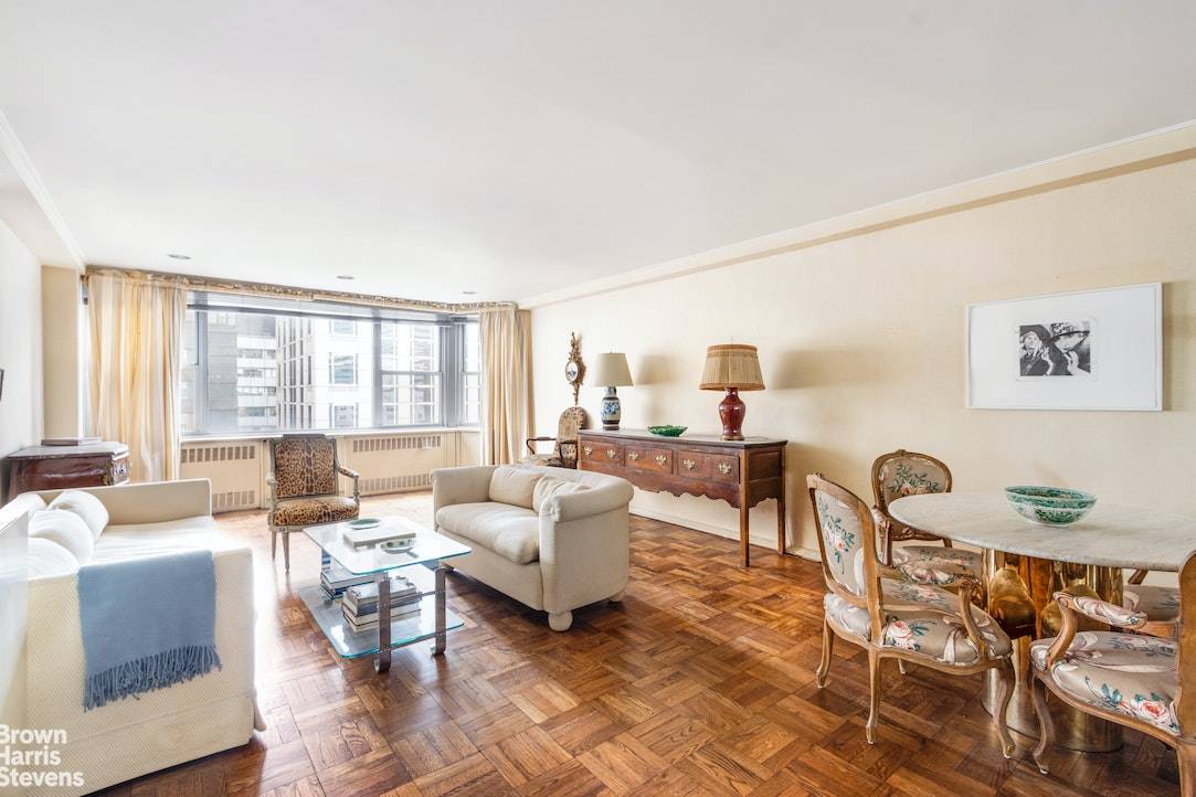 ALL SHOWINGS amp ; OPEN HOUSES BY APPOINTMENT ONLY Large 2 bedroom 2 bathroom for under 1M !