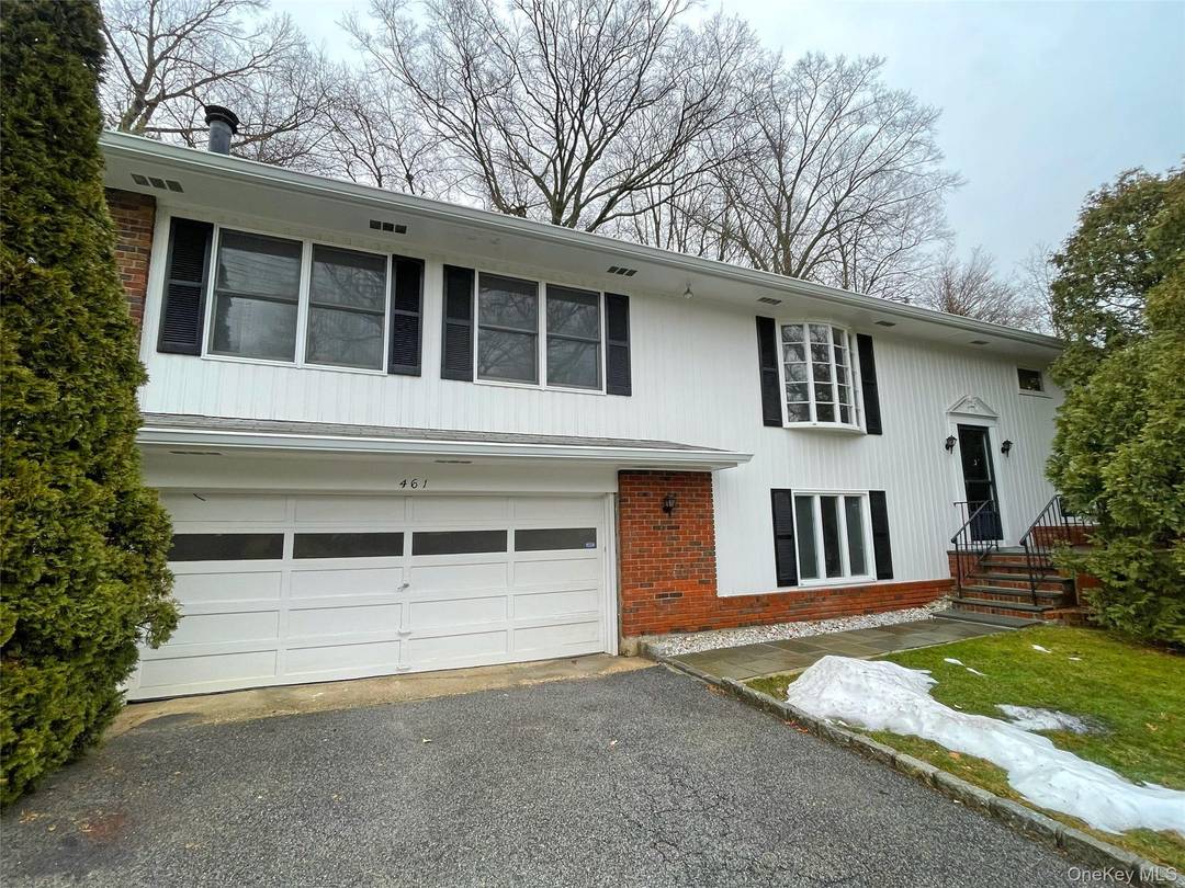 Situated on a lovely tree lined street in one of the most scenic and sought after areas of New Rochelle.