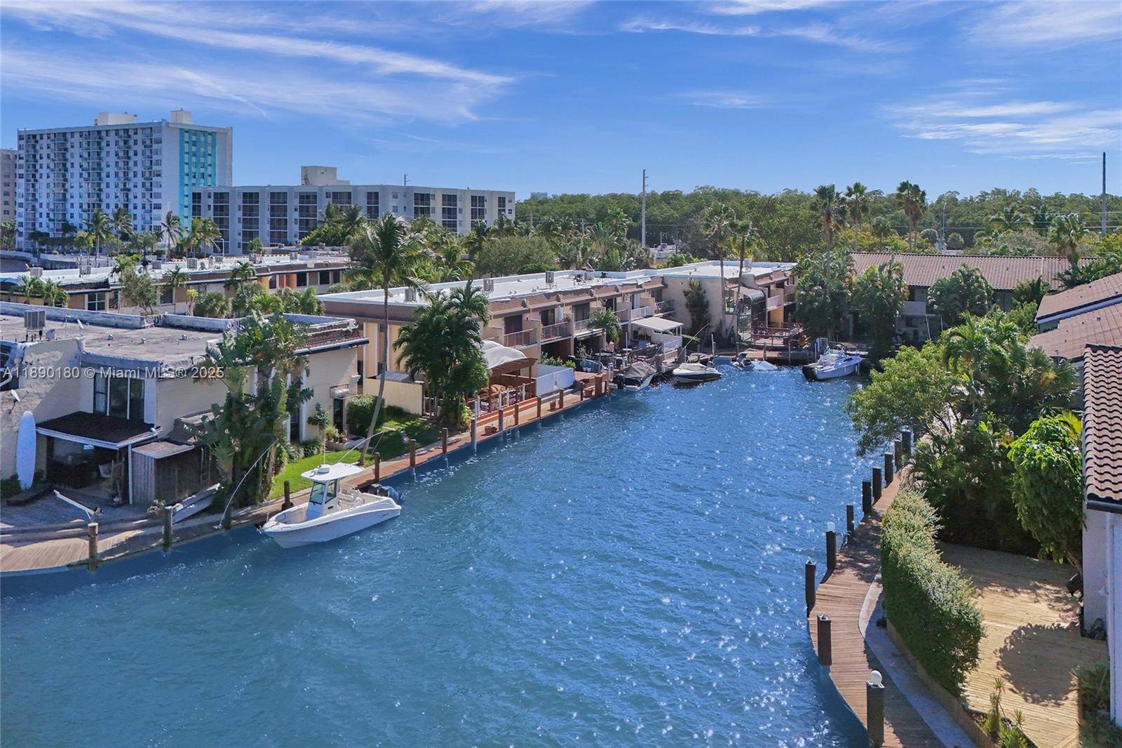Eastern Shores Waterfront Townhome 20 Feet Dock included Ocean Access and no fixed bridges to Ocean !