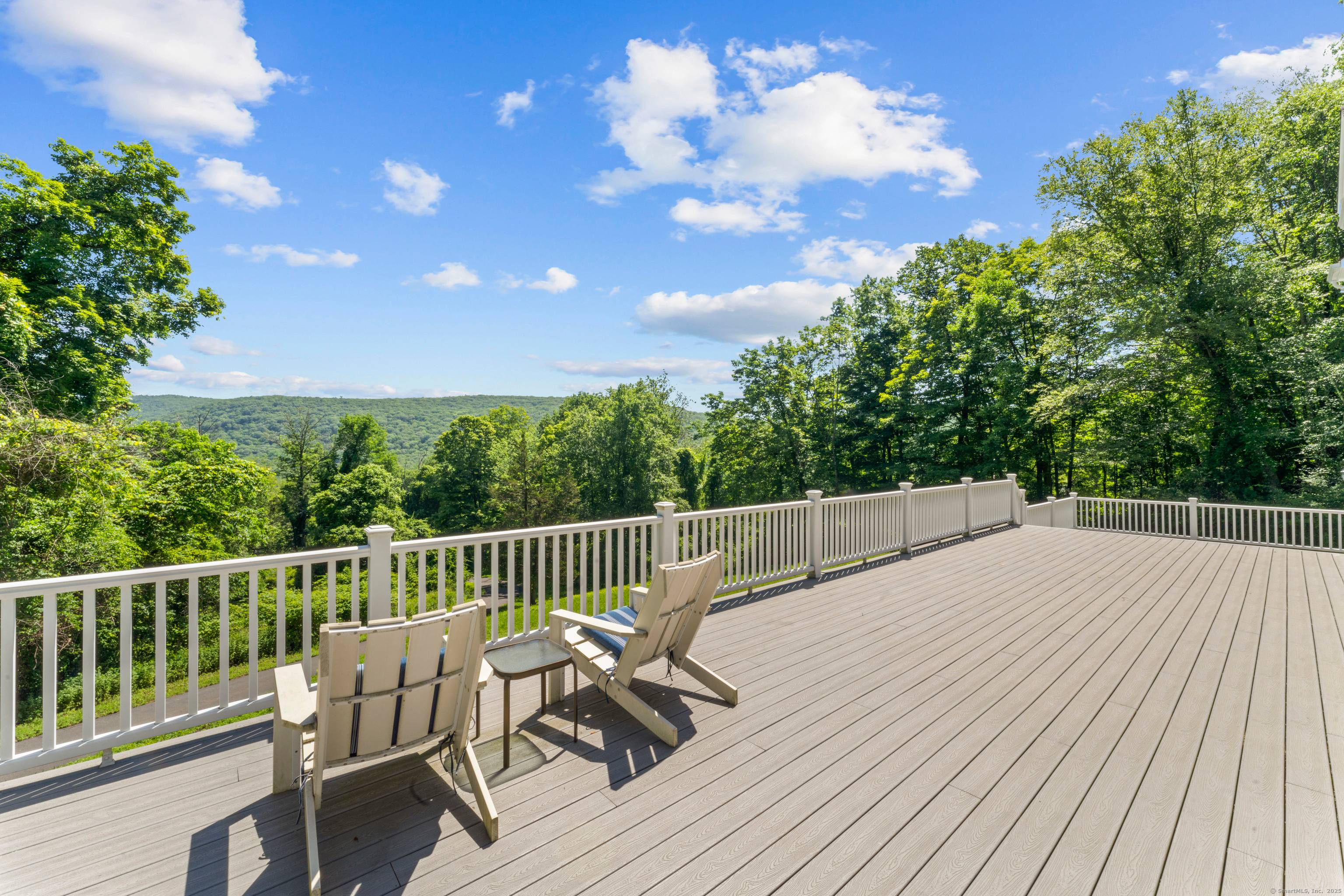 Welcome to 168 Cobble Rd !