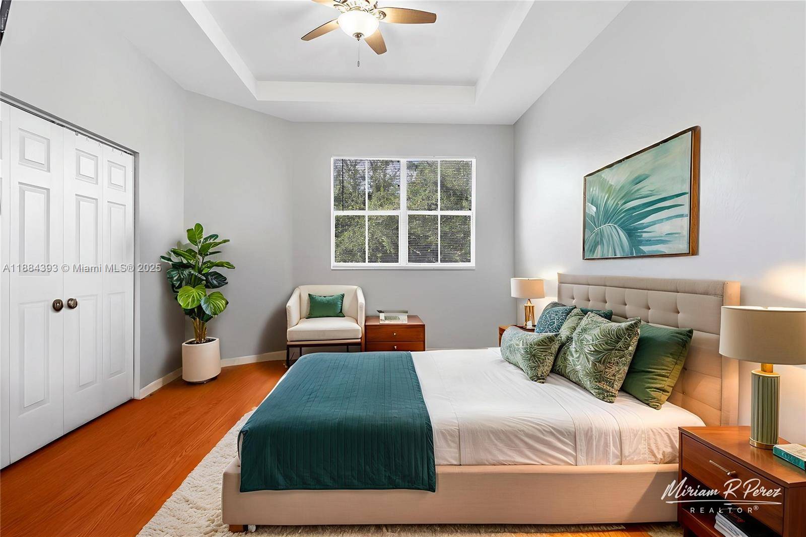 Beautifully maintained corner unit in the desirable Vizcaya community of Miramar !