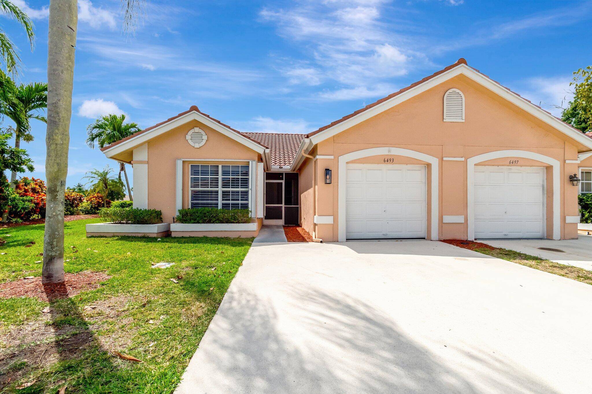 Charming villa in the highly desired community, Northtree.