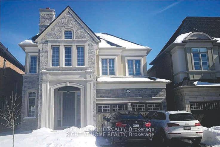 Luxury New Renovated Beautiful 2Br Den, Walk Out Basement Apartment.