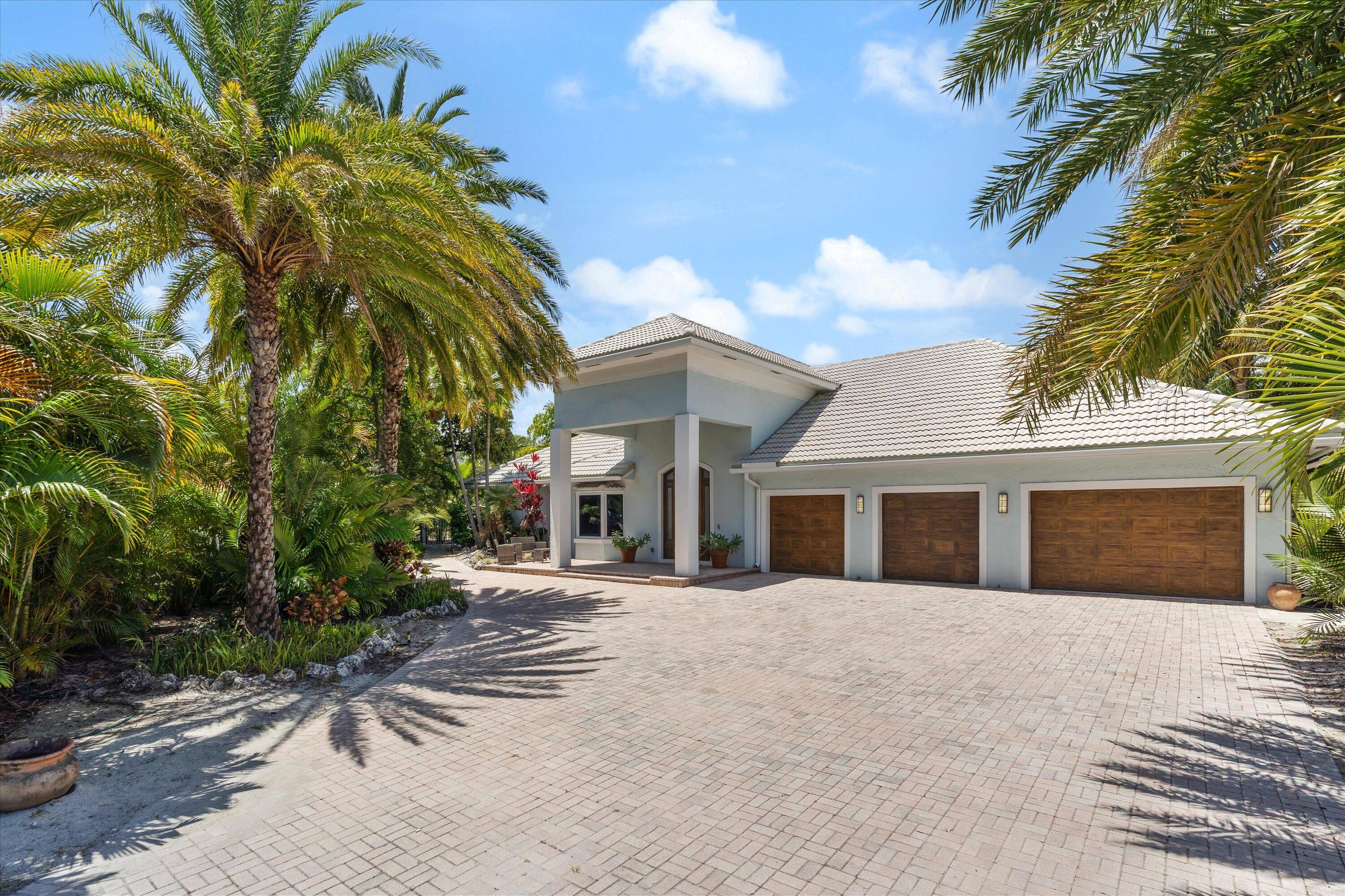 2311 NE Ne 47 St Street single-family Palm Beach