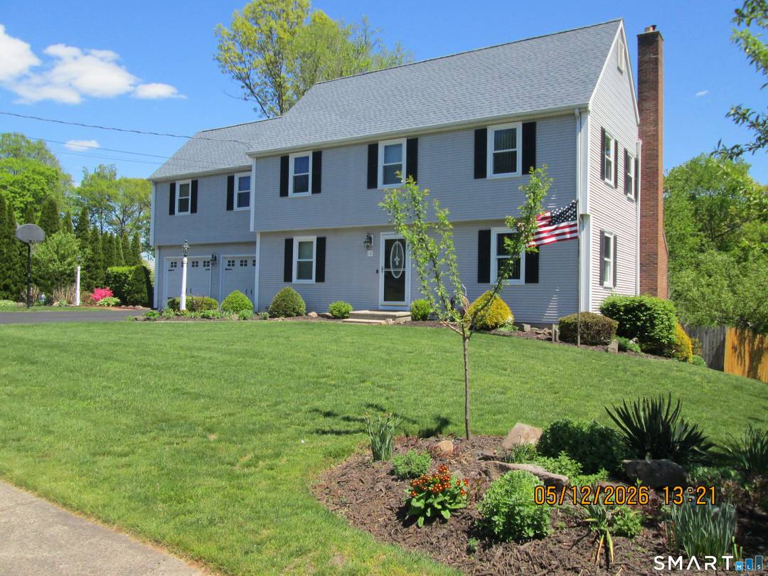 Home Plate ! Come explore this inviting Colonial.