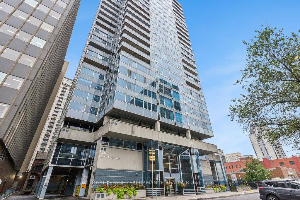 Welcome to 160 George Street, one of the most sought after addresses in the heart of Ottawa's vibrant Byward Market !