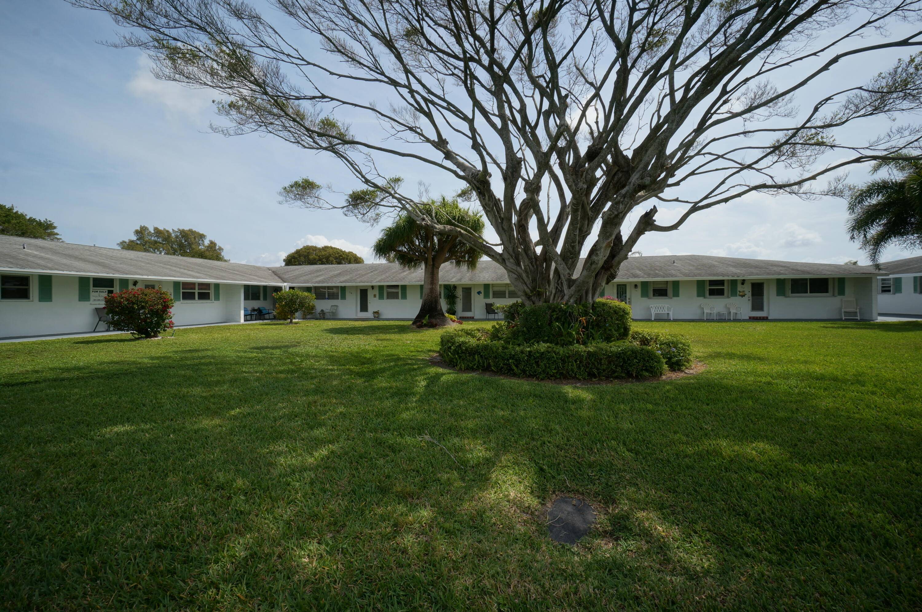 Nestled along the scenic 16th fairway, this exquisite Golfview Villa boasts 2 bedrooms and 2 bathrooms, offering a harmonious blend of comfort and style.