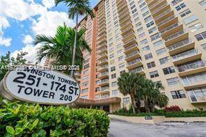 Renovated convertible 2 bedroom with 2 bathrooms with a South view of the Sunny Isles Beach.