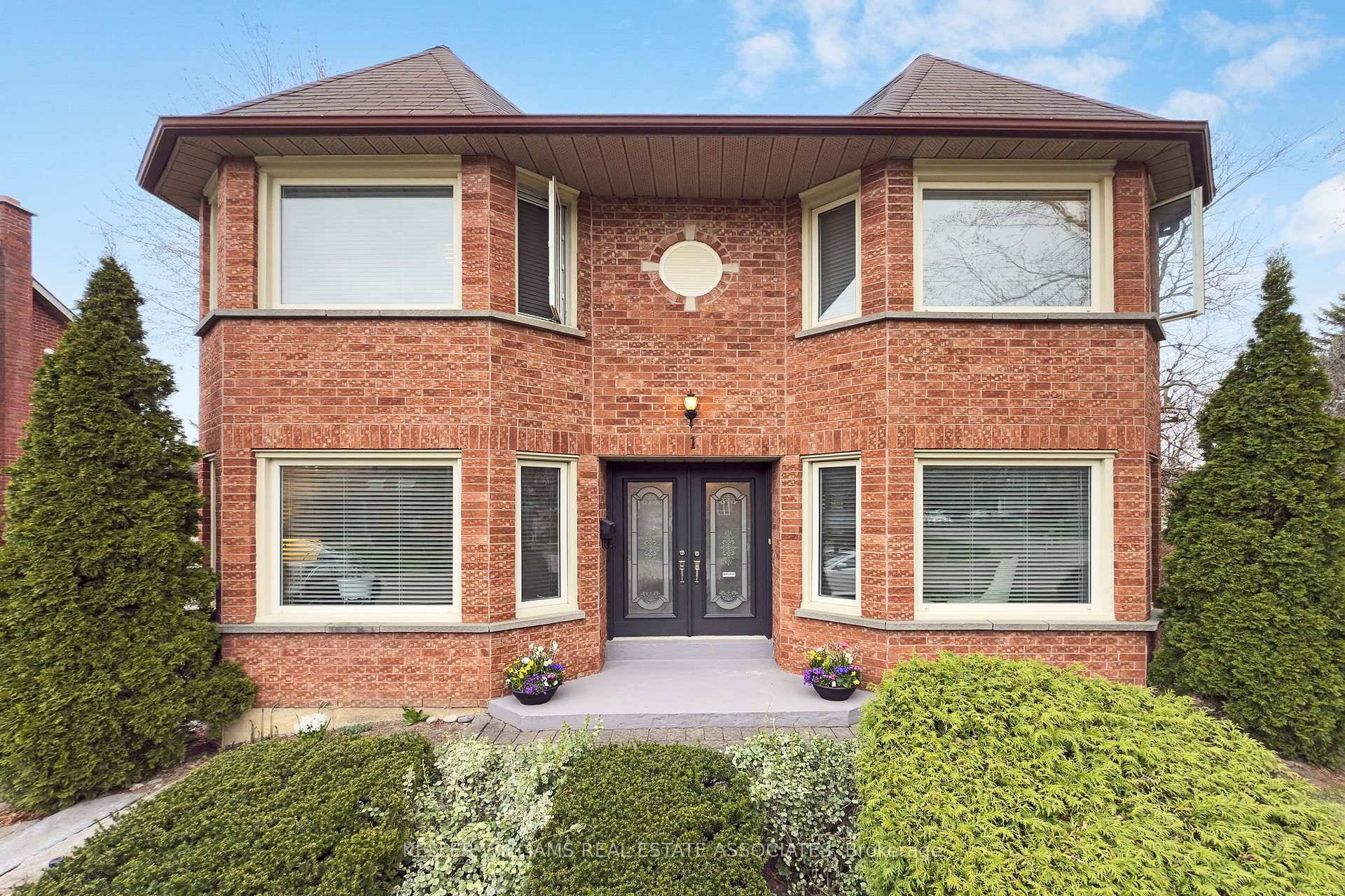 Located in the highly desirable Heart Lake Community this lovingly maintained home sits on a spacious and landscaped corner lot on private Cul De Sac.