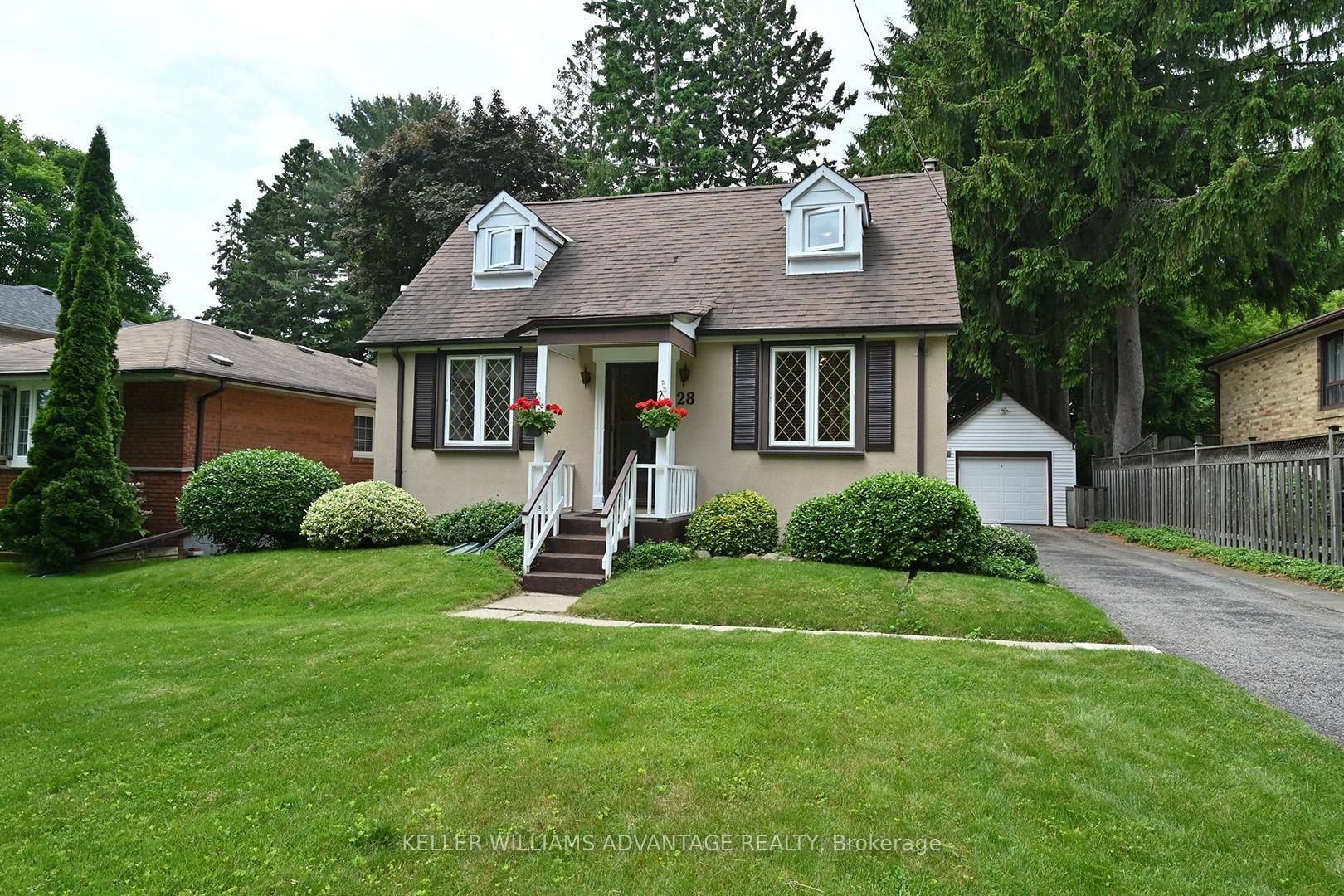 Wonderful curb appeal amp ; a park like setting makes this home a must see.