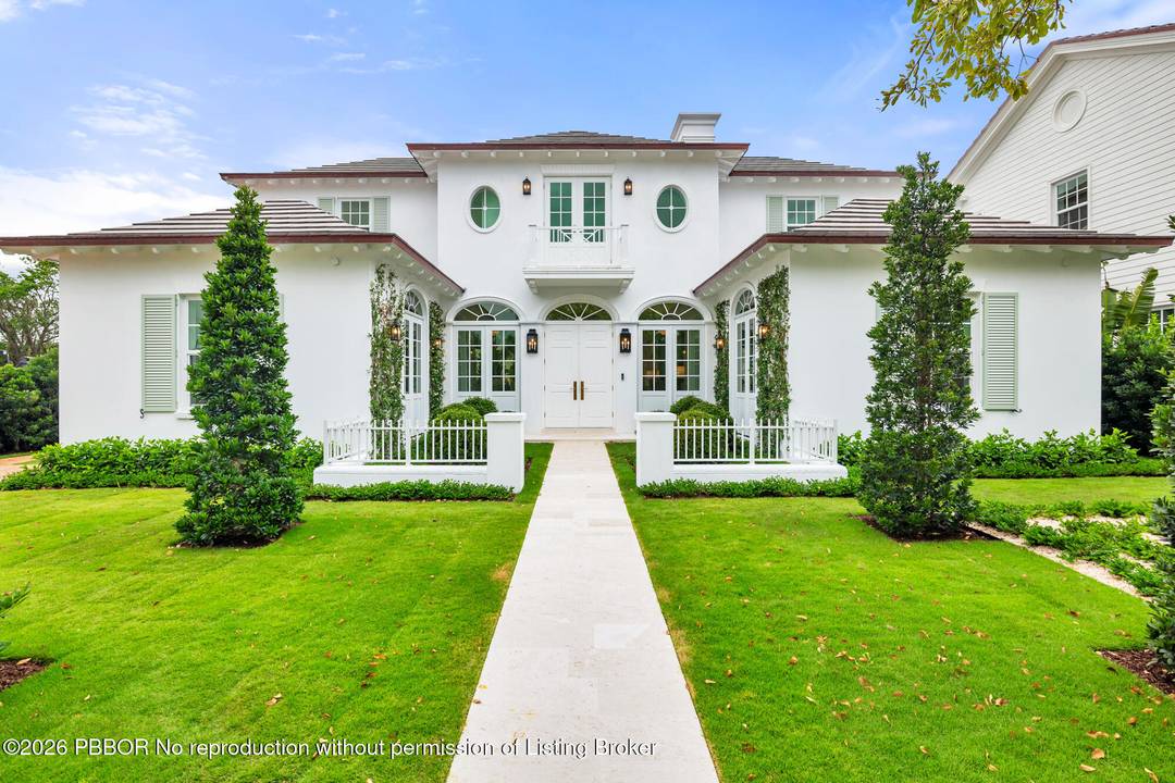 Situated in the coveted SoSo neighborhood, this newly constructed Anglo Caribbean residence by Smith Kellogg Architecture offers 4, 926 total square feet with 3 bedrooms, 3.