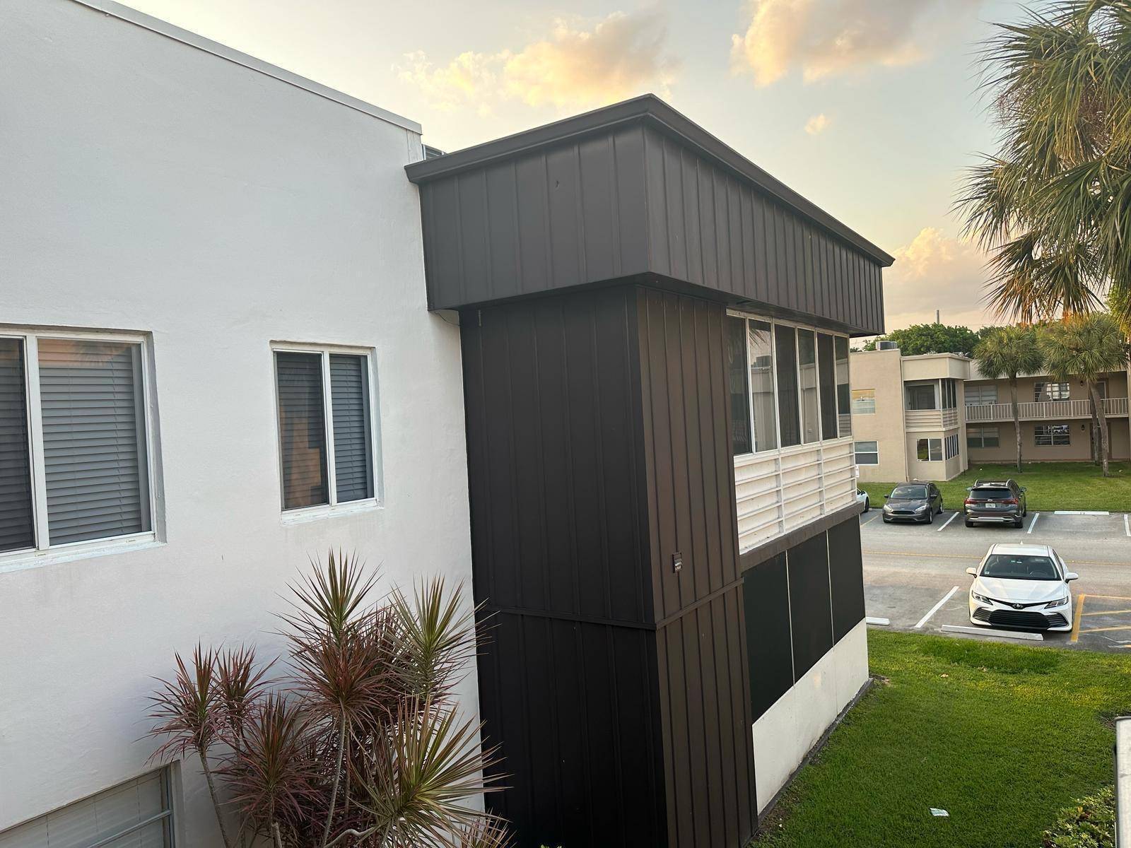 Welcome to 1003 Normandy U, located in the desirable kings point community of Delray Beach, Florida, This beautyfull fully remodeled 2 bedroom 2 bathroom condo offers modern finishes throughout and ...