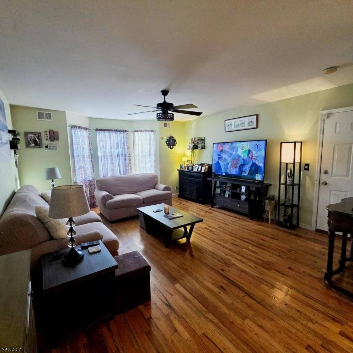 Exceptional Multi Family w Income Potential !