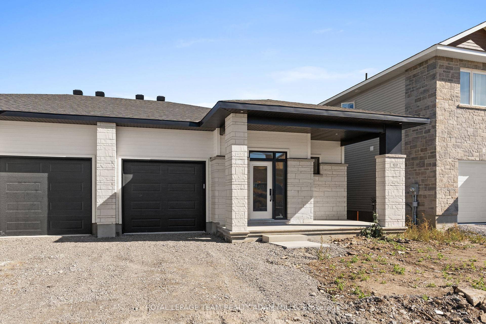 Welcome to Stirling Meadows, where modern living meets small town charm !