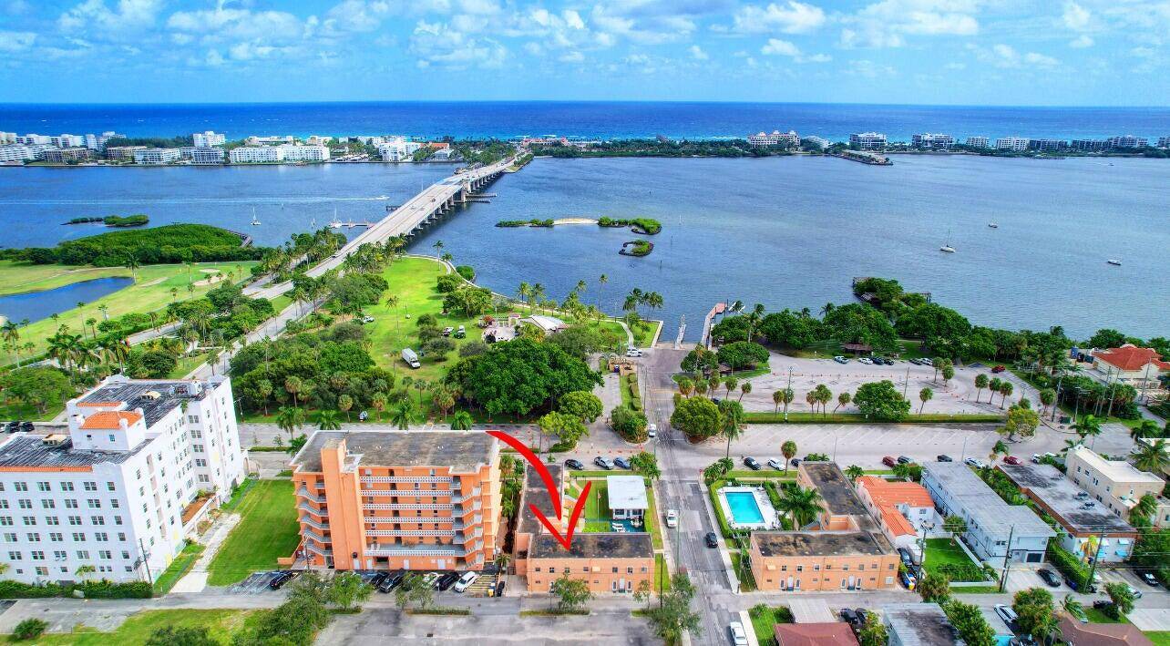 Adorable GULFSTREAM condo with a view !
