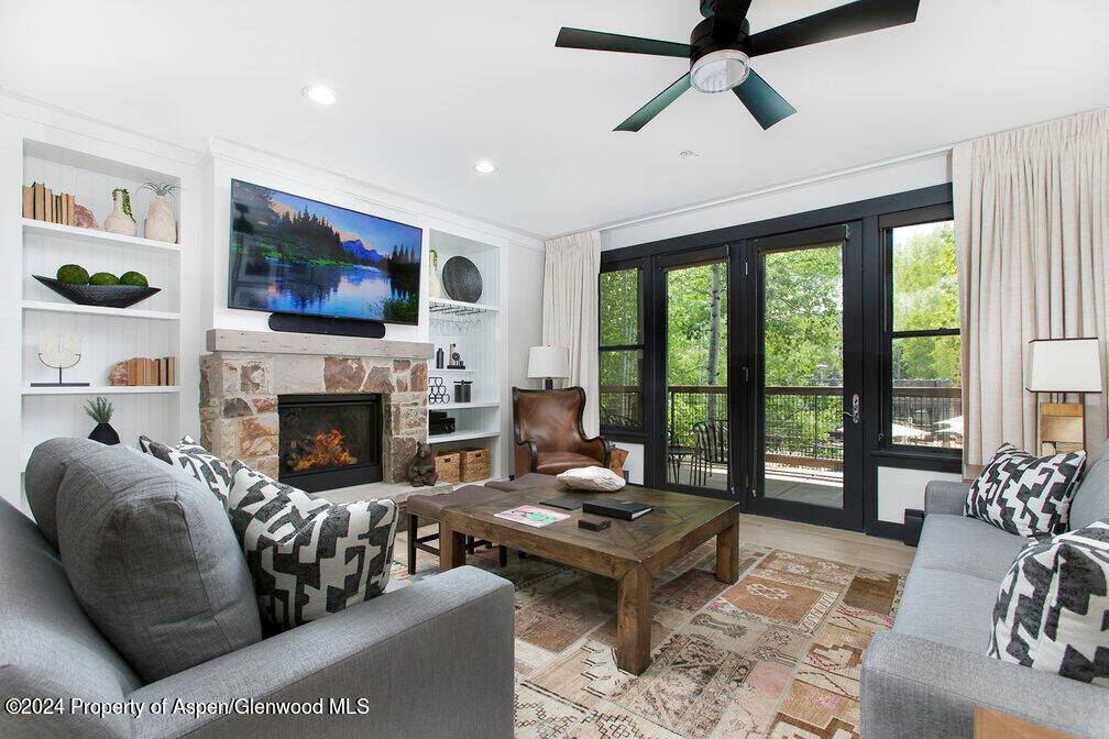 The Residences at Snowmass Club offer more than the comforts of home in one spectacular place, with the attentive service of a fine hotel and the extensive amenities of the ...