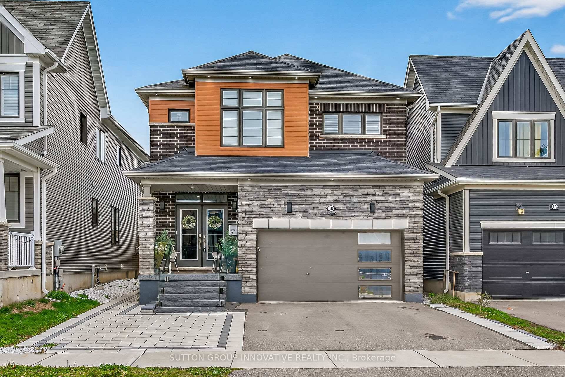 Welcome to 18 Lise Lane, Pride of ownership fully finished 4 1 bedrooms, 4 bathrooms home in Caledonia's highly desired Empire master planned community.
