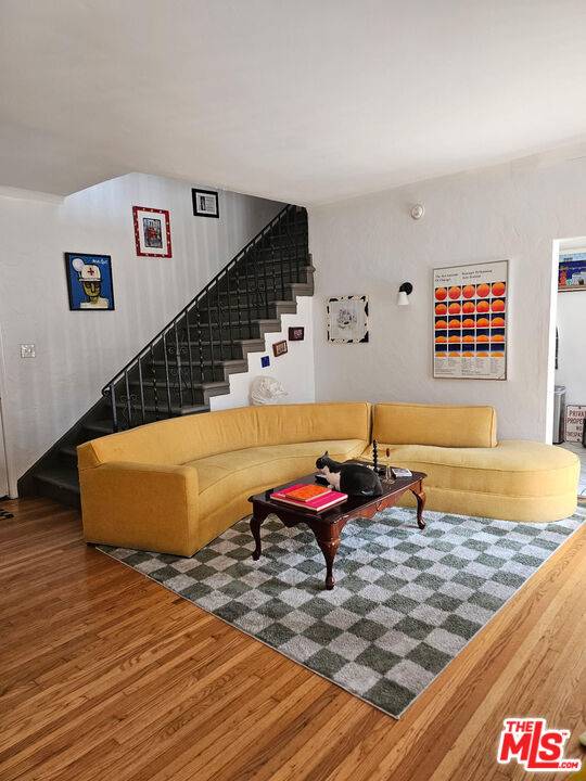 6336   Orange St 2BR Beverly Grove La
