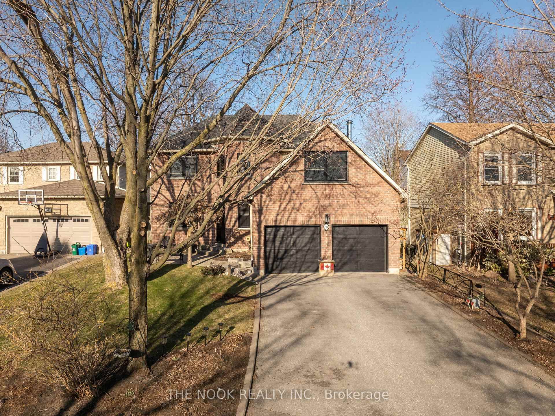 Your search ends today ! Welcome to 68 Lowder Place in the fabulous Town of Whitby.