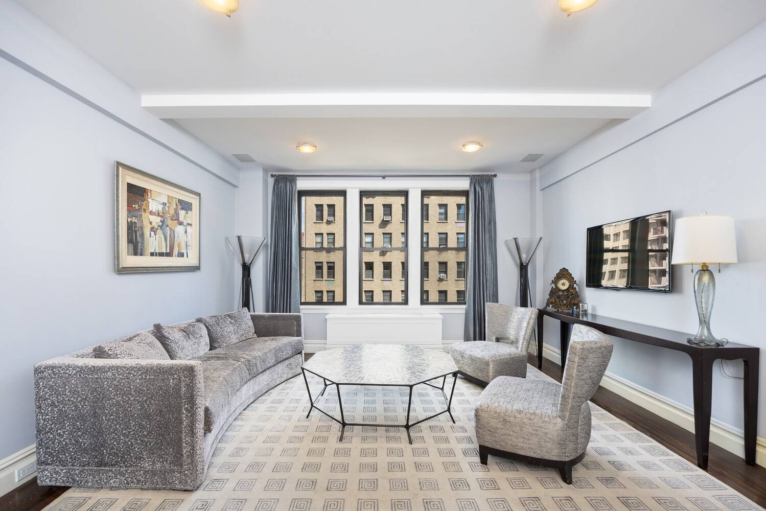 ALL OPEN HOUSES ARE BY APPOINTMENT ONLY PLEASE VIEW VIDEO FOR MORE INFORMATION The elegant entry foyer of this mint condition home leads to both the spacious living room that ...
