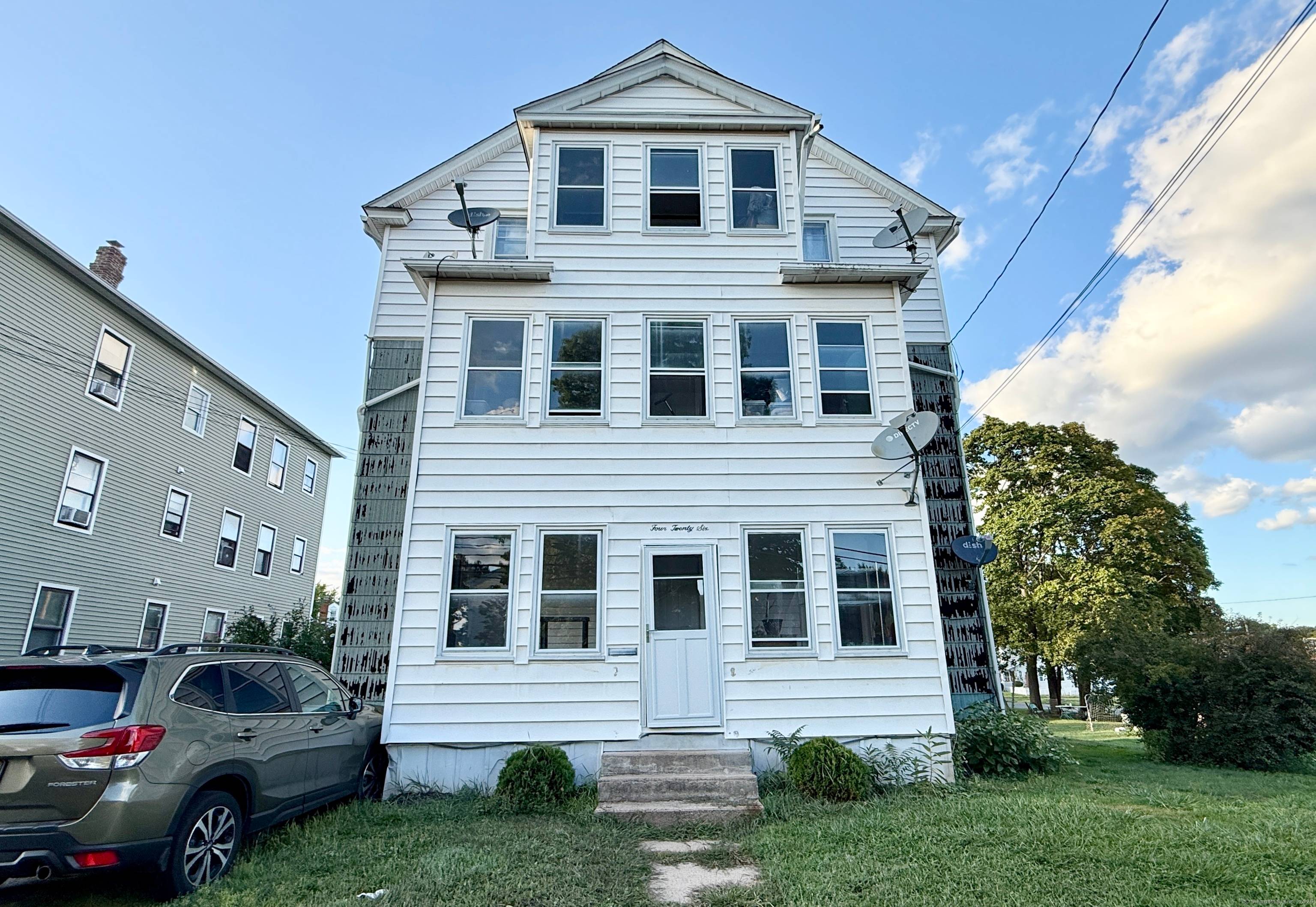 This spacious 3 family home offers a total of 6 bedrooms and 3 bathrooms across 3, 660 sq ft of living space, perfectly suited for owner occupants or investors.