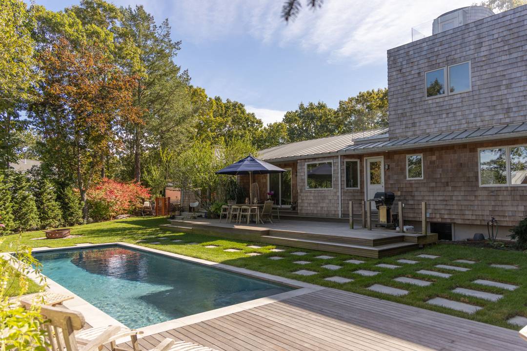 Sag Harbor 4BR 4.5BA with Pool & Picturesque Surroundings!