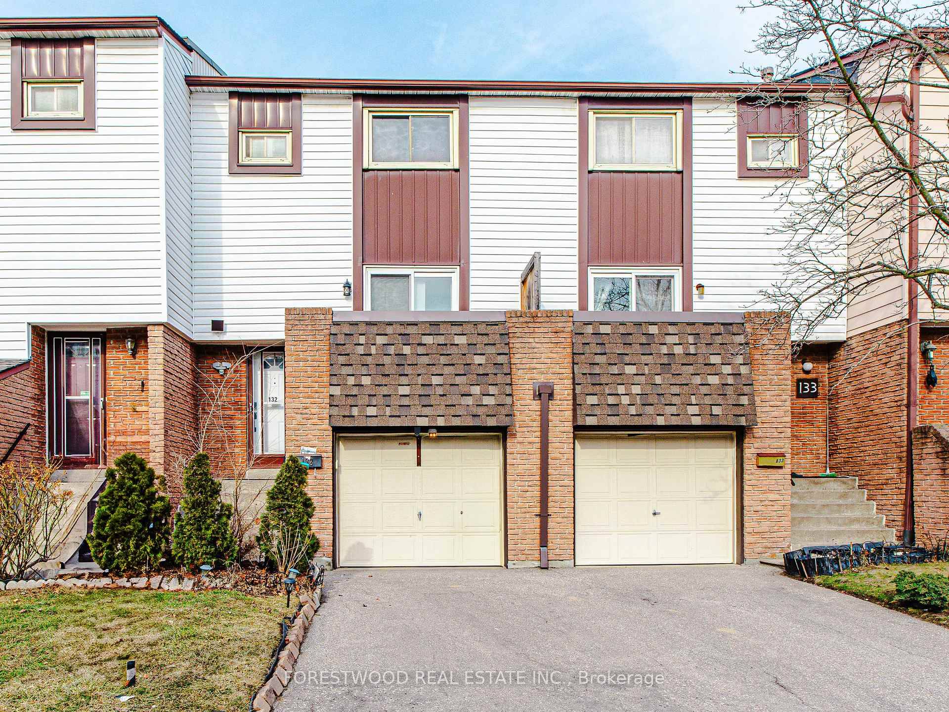 Wow ! Classy, Updated And Well Maintained Townhouse In Desirable East Mississauga Location.
