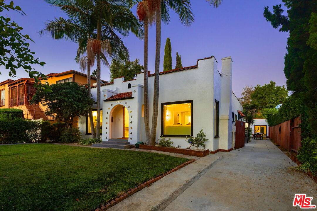 722  N La Jolla Ave 3BR Hollywood Hills East La