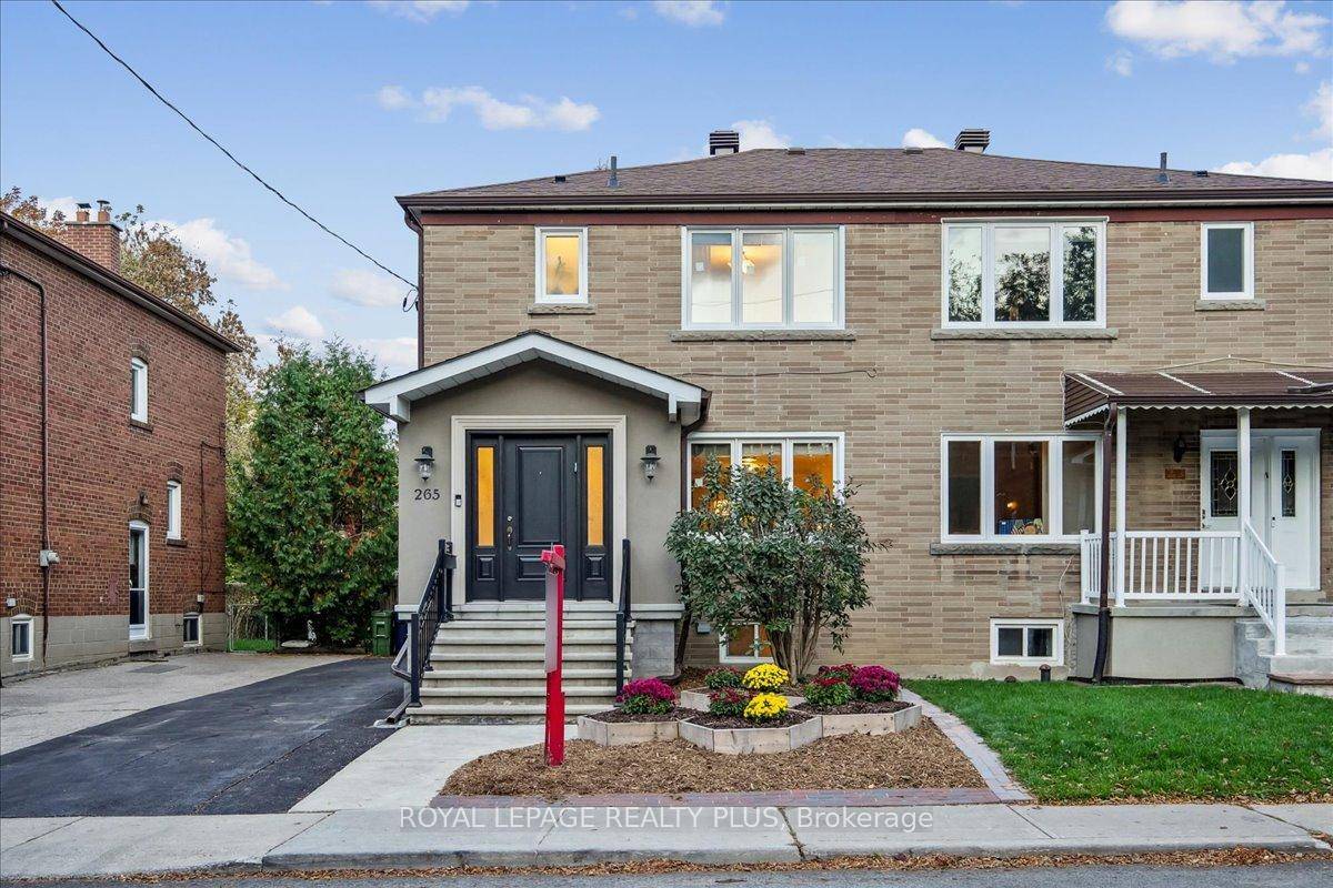 Torn between family space and timeless charm ?