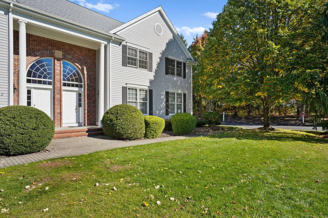 A turn key opportunity at The Village at Twin Brooks Condominiums an upscale 55 community ideally loc near Trumbull Town Center, shopping, restaurants, medical facilities, highways, parks, golf courses.