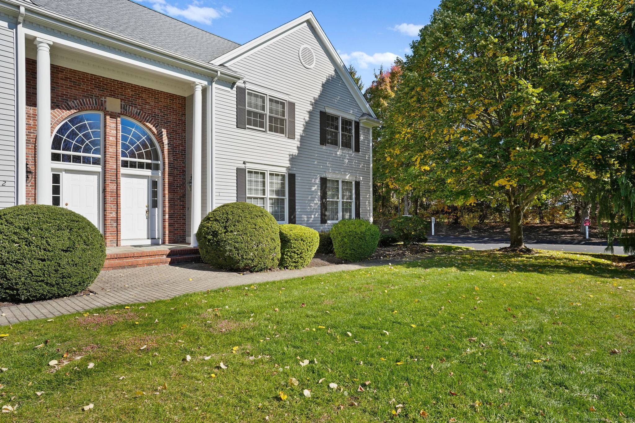 A turn key opportunity at The Village at Twin Brooks Condominiums an upscale 55 community ideally loc near Trumbull Town Center, shopping, restaurants, medical facilities, highways, parks, golf courses.