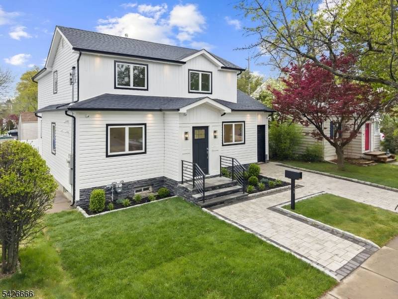 Discover modern luxury in this beautifully crafted new construction home, where refined design and high end finishes come together in perfect balance.