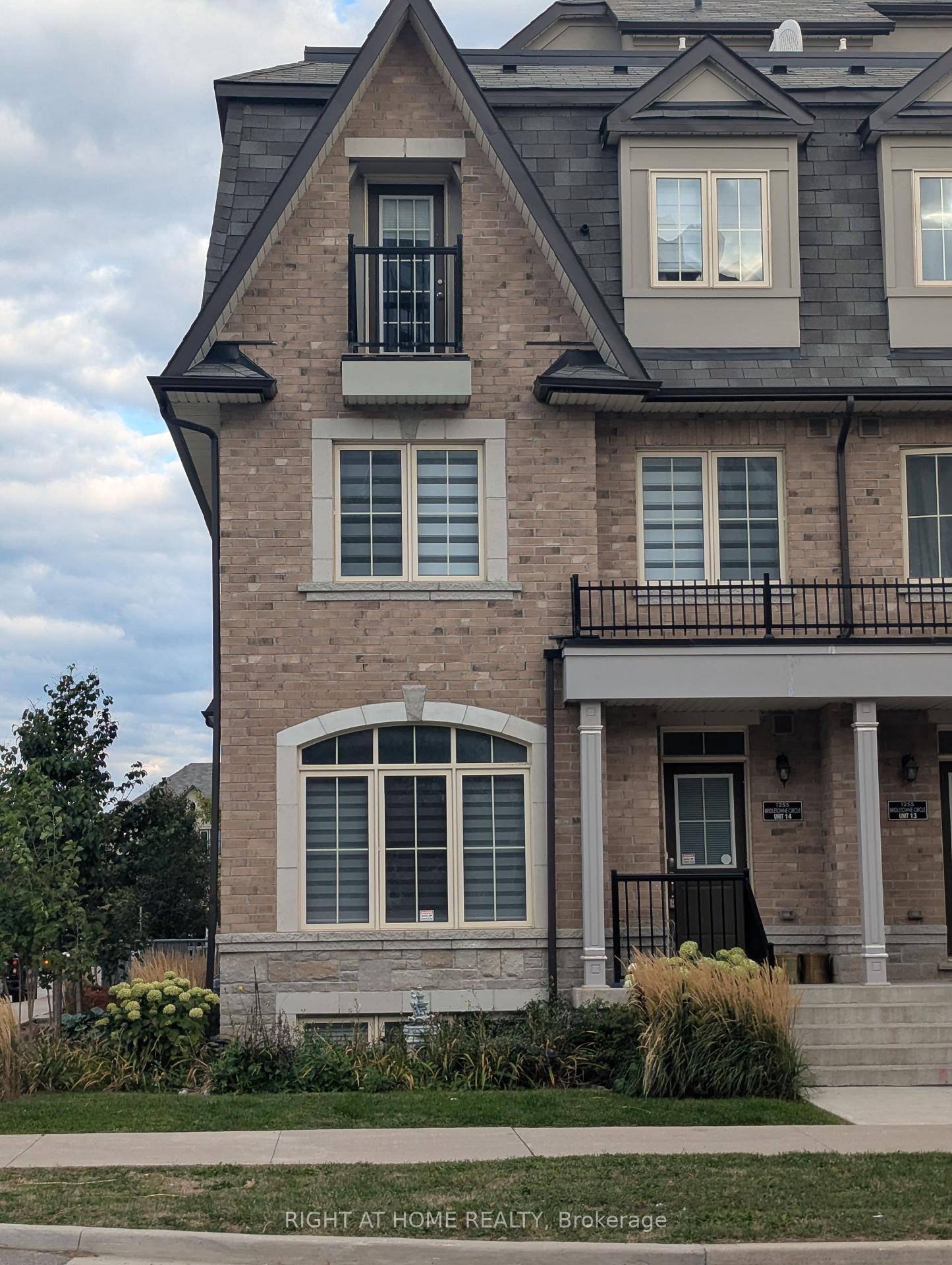 This stunning 6 year old end unit townhome combines style, comfort, and modern upgrades in one of the most desirable neighborhoods.